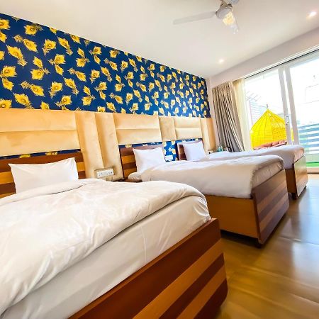 Sky Suites Γκουργκάον Εξωτερικό φωτογραφία
